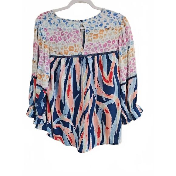 Umgee Mixed Print Flowy Top With Cutout Details Lightweight Size S - Picture 8 of 8